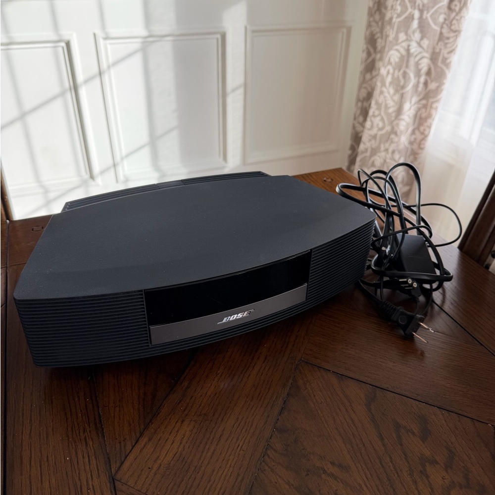 Bose Black Wave Radio III with Bluetooth adapter